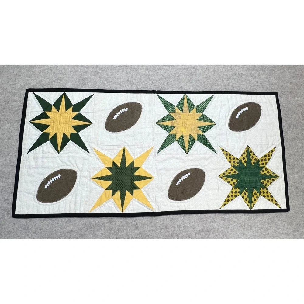 Handmade Wisconsin Table Runner‎ Quilt Football Badgers Green Bay Packers Decor